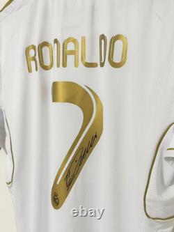 2011 12 Real Madrid Ronaldo 7 Printed Signature Retro Jersey Framed Collectible