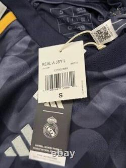 2023/24 Real Madrid Away Jersey #7 Vini Jr. Small Long Sleeve Champions League
