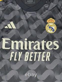 2023/24 Real Madrid Away Jersey #7 Vini Jr. Small Long Sleeve Champions League