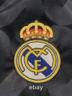 2023/24 Real Madrid Away Jersey #7 Vini Jr. Small Long Sleeve Champions League