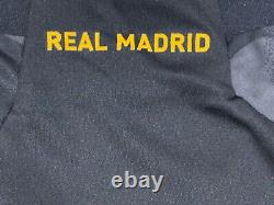 2023/24 Real Madrid Away Jersey #7 Vini Jr. Small Long Sleeve Champions League