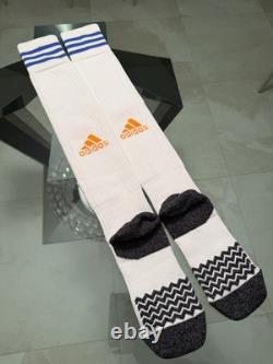 Adidas Authentic Real Madrid Home Jersey Season 21/22 Size S Full Kit Men