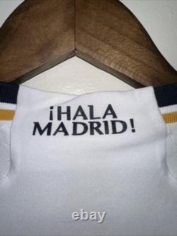 Adidas Real Madrid 23/24 Home Jersey Authentic, Size Medium, #5 Jude Bellingham