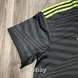 Adidas Real Madrid 3rd Kit Modric 10 soccer jersey 22/23 Size 2XL Men's Only