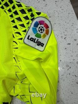 Adidas Real Madrid Goalkeeper Jersey 2016 FIFA Patch Neon Rare NEW Size L