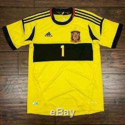 Adidas Real Madrid Iker Casillas #1 Goal Keeper Jersey Size M