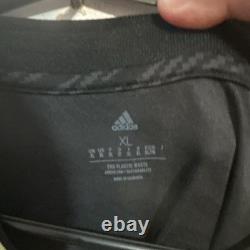 Adidas Real Madrid Modric 10 Soccer Jersey XL Black Yellow