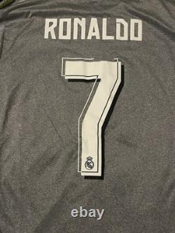 Adidas Real Madrid Ronaldo 7 Away 2015/16 Long Sleeve Jersey M