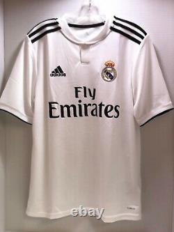Adidas real madrid Home Jersey #9 Benzema Size Large Only