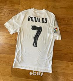 Authentic Adidas Real Madrid RONALDO? 2015/16 home jersey (Size Medium)