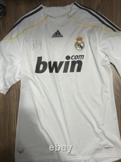 Authentic Real Madrid 2009/10 Home Jersey Size Large Product Code E84352
