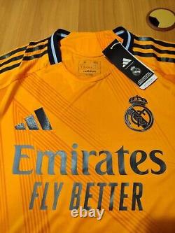 Authentic Real Madrid 2024 2025 away Size M Adidas shirt jersey soccer football
