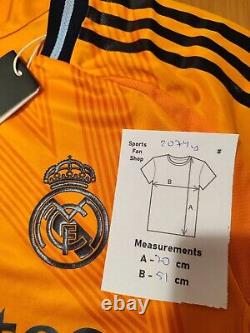 Authentic Real Madrid 2024 2025 away Size M Adidas shirt jersey soccer football