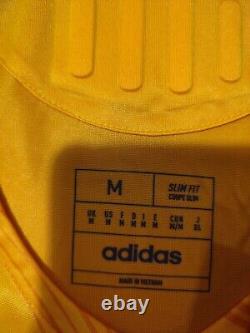 Authentic Real Madrid 2024 2025 away Size M Adidas shirt jersey soccer football