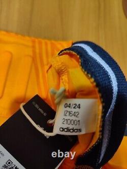 Authentic Real Madrid 2024 2025 away Size M Adidas shirt jersey soccer football