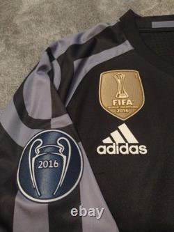 Cristiano Ronaldo Adidas Real Madrid 16/17 Adizero jersey size 8 Player Issue
