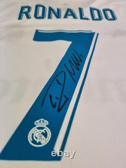 Cristiano Ronaldo CR7 Real Madrid 2017-2018 Hand Signed withCOA Free shipping