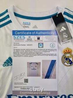 Cristiano Ronaldo CR7 Real Madrid 2017-2018 Hand Signed withCOA Free shipping