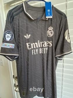 Endrick #16 Adidas Real Madrid 24/25 Third Authentic Jersey Champions League XL