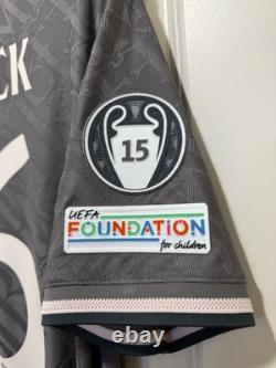 Endrick #16 Men's LARGE Adidas Real Madrid Authentic Third Jersey