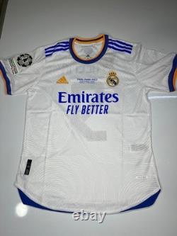 Karim Benzema SIGNED Jersey Real Madrid Final Champions League 2022 jersey + COA