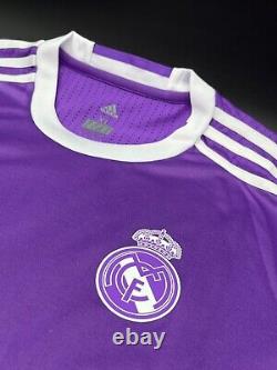 Karim Benzema Signed Adidas Purple Real Madrid Soccer Jersey Beckett COA