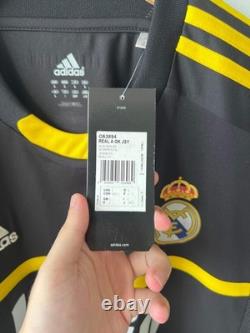 (L) Real Madrid 2011-12 GK Away Shirt I. Casillas #1 (NEW) Original Jersey Kit