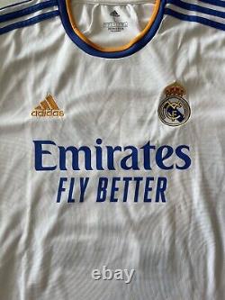 Luca Modric Signed Real Madrid Long Sleeve Jersey Beckett Authenticated size L