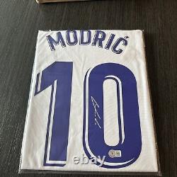Luka Modric Signed Real Madrid Home Soccer Jersey #10 Beckett COA Adidas M