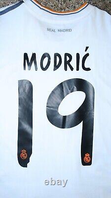 MODRIC #19 REAL MADRID Official Home Jersey Soccer Size XL 2014