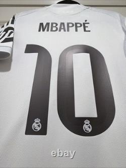 Mbappe #10 Mens MEDIUM Adidas Real Madrid Home Authentic Jersey