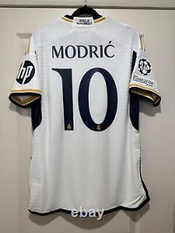 Modric #10 Men's MEDIUM Adidas Real Madrid Authentic Champions Final Jersey