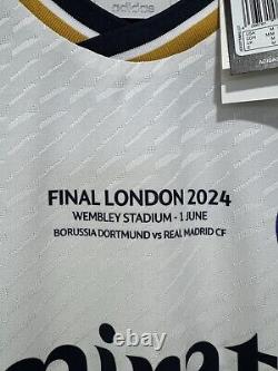 Modric #10 Men's MEDIUM Adidas Real Madrid Authentic Champions Final Jersey