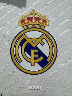 Modric #10 Men's MEDIUM Adidas Real Madrid Authentic Champions Final Jersey