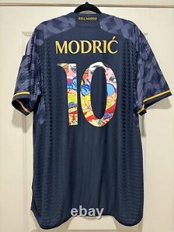 Modric #10 Mens 2XL Adidas Real Madrid Away Limited Edition Authentic Jersey