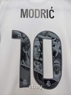 Modric #10 Mens MEDIUM Adidas Real Madrid Authentic Long Sleeve Farewell Jersey