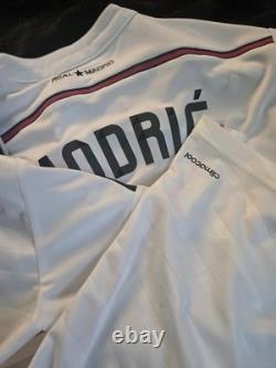 (NEW With TAGS) Adidas 2014/15 Real Madrid Home Jersey Luka Modric (Size XS) RMCR7
