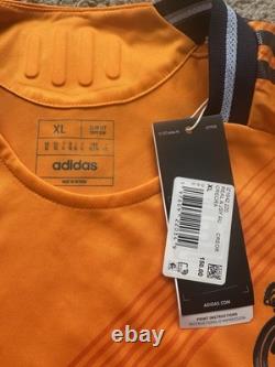 NWT Adidas 2024/25 Authentic Real Madrid Away Jersey Men's Size XL