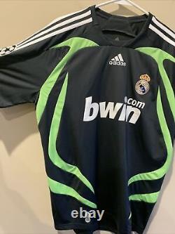 REAL MADRID 07/08'Robinho' Authentic Soccer Jersey Men's Large