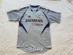 REAL MADRID 2004-2005 CASILLAS ORIGINAL JERSEY Size S