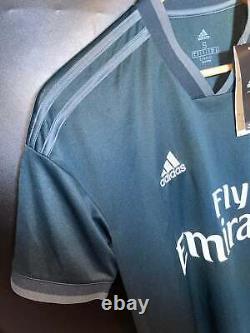 REAL MADRID KROOS 2018-2019 ORIGINAL JERSEY Size S