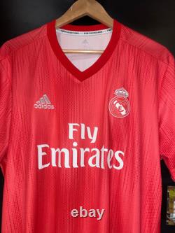 REAL MADRID MODRIC 2018-2019 ORIGINAL JERSEY Size XL