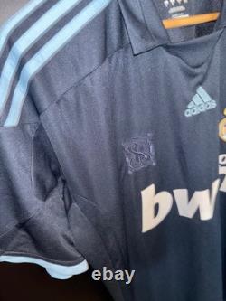 REAL MADRID RONALDO 2009-2010 ORIGINAL JERSEY Size M REAL MADRID RONALDO 2009-2010 ORIGINAL JERSEY Size M