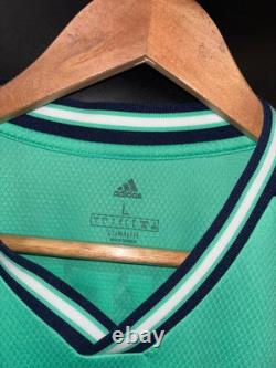 REAL MADRID VALVERDE 2019-2020 ORIGINAL PLAYER JERSEY Size L