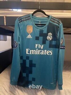 Rare Real Madrid 2017-2018 RONALDO #7 Size Small Long Sleeve