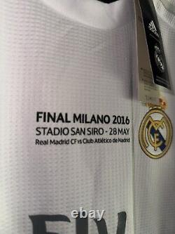 Real Madrid 15/16 Ronaldo #7 Long Sleeve Champions League Final Jersey Men Large