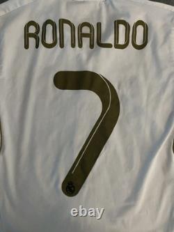 Real Madrid 2011 2012 Authentic Home Kit Soccer Jersey / Football Shirt V13659