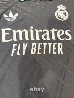 Real Madrid 2025 Third Jersey. Mbappe #7. Size Medium BNWT