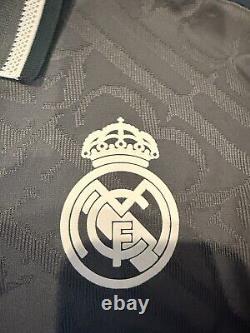 Real Madrid 2025 Third Jersey. Mbappe #7. Size Medium BNWT