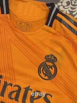 Real Madrid 24/25 Away Jersey Medium LS BNWT HEAT. RDY Authentic IT5194